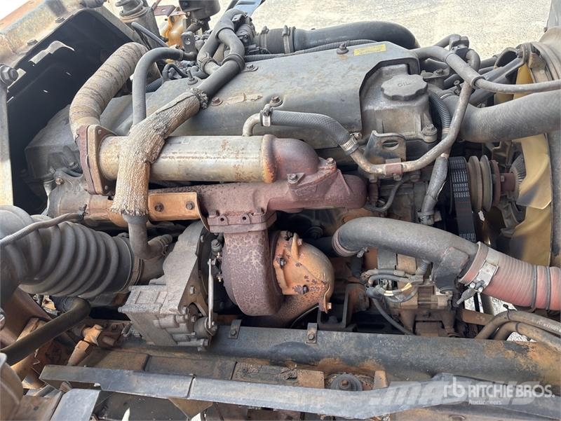 Isuzu FVZ1400 6x2 Van Truck Sanduk kamioni