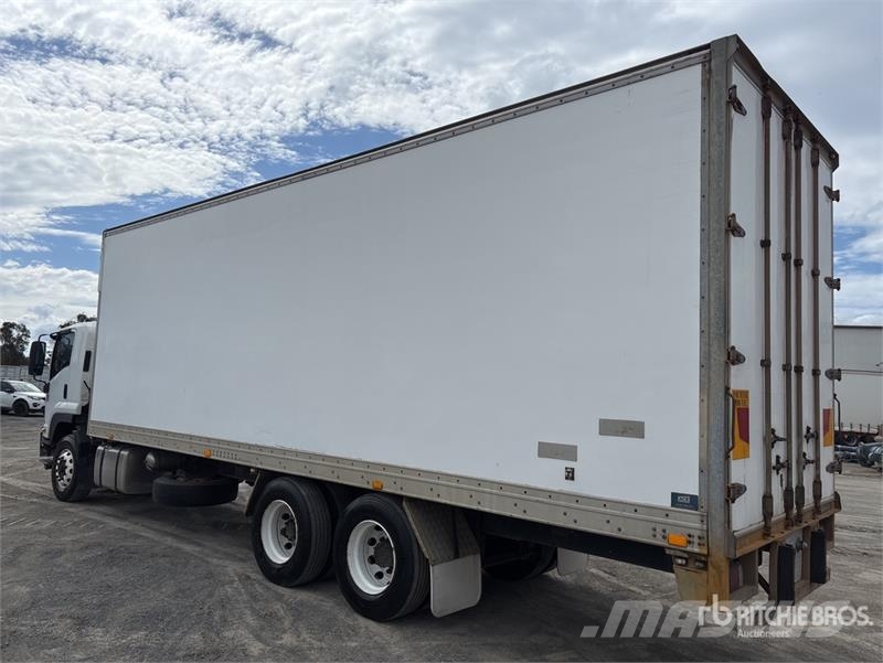 Isuzu FVZ1400 6x2 Van Truck Sanduk kamioni