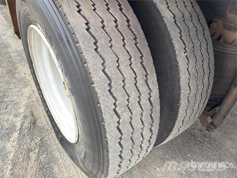 Isuzu FVZ1400 6x2 Van Truck Sanduk kamioni