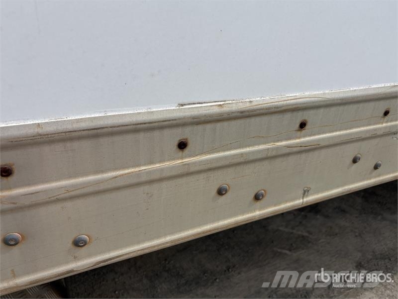 Isuzu FVZ1400 6x2 Van Truck Sanduk kamioni