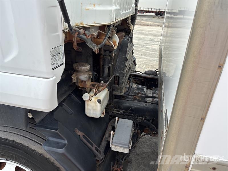 Isuzu FVZ1400 6x2 Van Truck Sanduk kamioni
