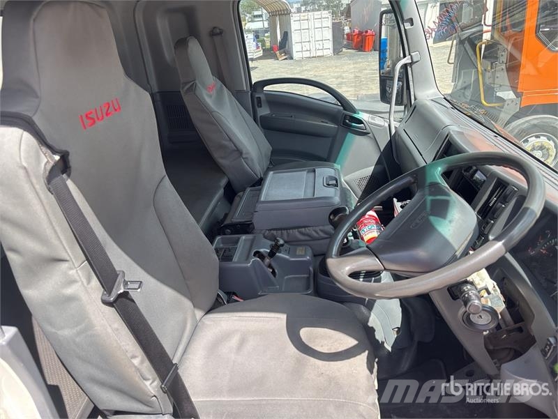 Isuzu FVZ1400 6x2 Van Truck Sanduk kamioni