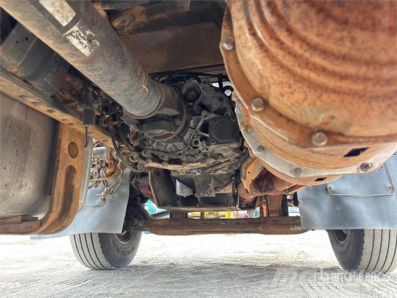 Isuzu FVZ1400 6x2 Van Truck Sanduk kamioni
