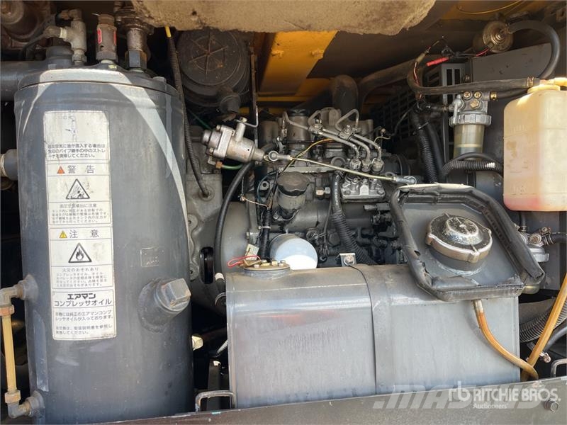 Isuzu FYH 10x4 Fuel and Lube Truck Kamioni cisterne