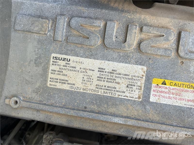 Isuzu Giga CXY 240-460 6x4 T/A Day Cab Truck Tractor Traktorske jedinice