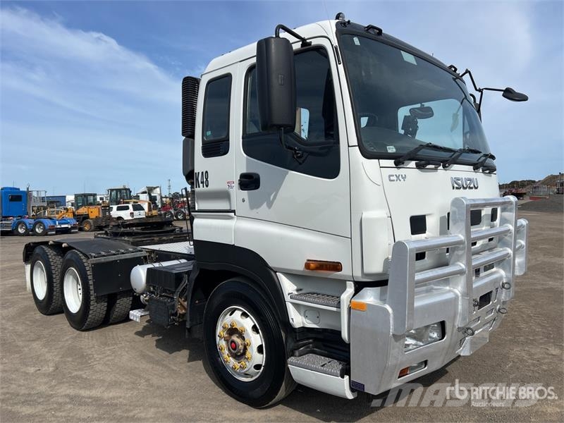 Isuzu Giga CXY 240-460 6x4 T/A Day Cab Truck Tractor Traktorske jedinice