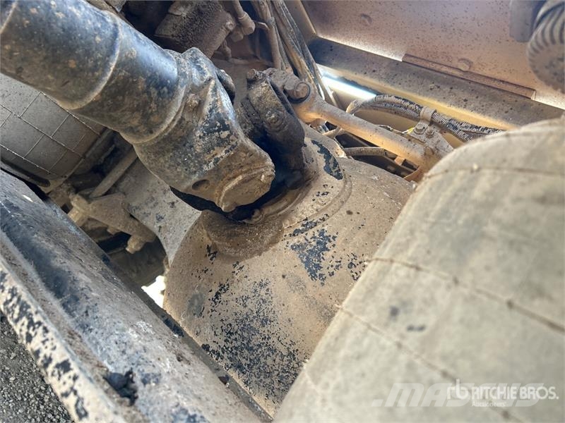 Isuzu Giga CXY 240-460 6x4 T/A Day Cab Truck Tractor Traktorske jedinice