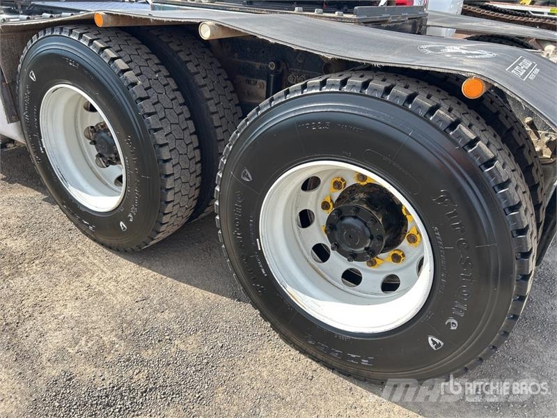 Isuzu Giga CXY 240-460 6x4 T/A Day Cab Truck Tractor Traktorske jedinice