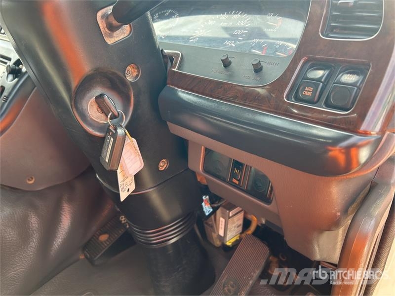 Isuzu Giga CXY 240-460 6x4 T/A Day Cab Truck Tractor Traktorske jedinice