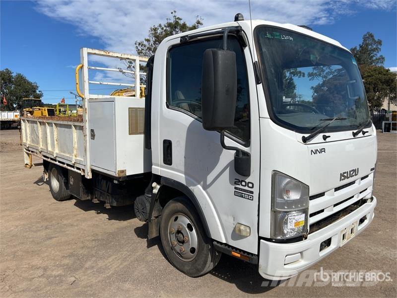 Isuzu NNR200 4x2 S/A Dump Truck Tipper trucks