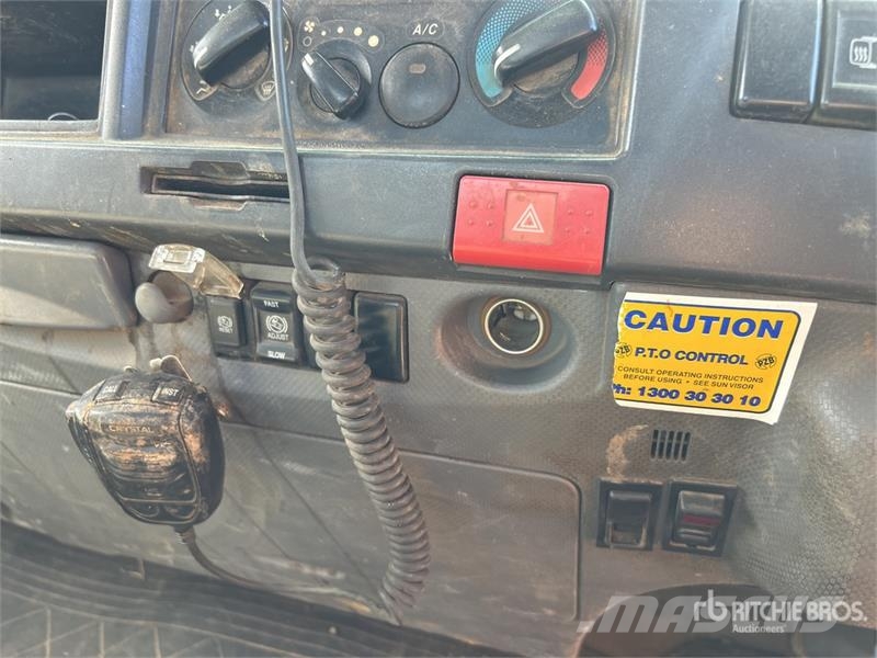 Isuzu NNR200 4x2 S/A Dump Truck Tipper trucks