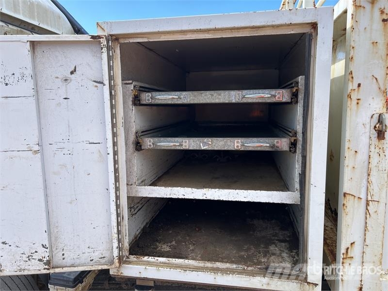 Isuzu NNR200 4x2 S/A Dump Truck Tipper trucks