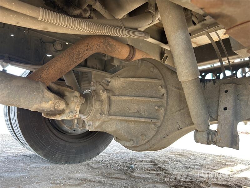 Isuzu NPR Billenő teherautók