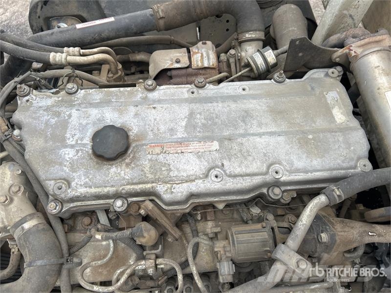 Isuzu NPR Kamioni sa otvorenim sandukom