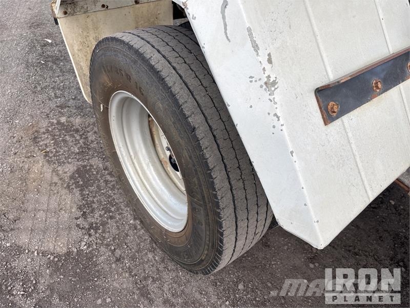 Isuzu NPR 45-155 4x2 S/A Dump Truck Billenő teherautók