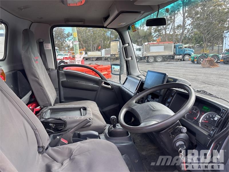 Isuzu NPR 45-155 4x2 S/A Dump Truck Billenő teherautók