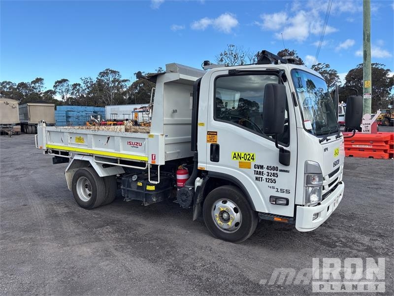 Isuzu NPR 45-155 4x2 S/A Dump Truck Billenő teherautók