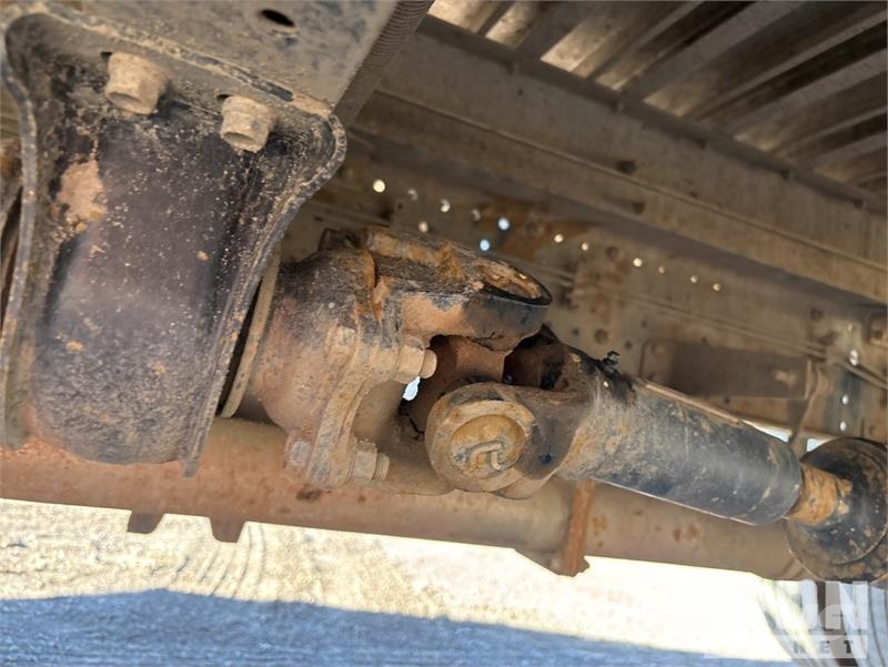 Isuzu NPR 65-190 4x2 Crew Cab Flatbed Truck Platós / Ponyvás teherautók