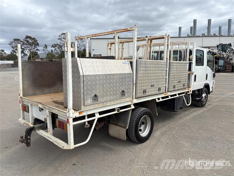 Isuzu NPR300 4x2 Flatbed Truck Kamioni sa otvorenim sandukom