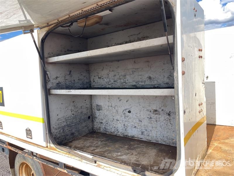Isuzu NPR300 4x2 Service Truck Visuotinės / bendrosios paskirties automobiliai
