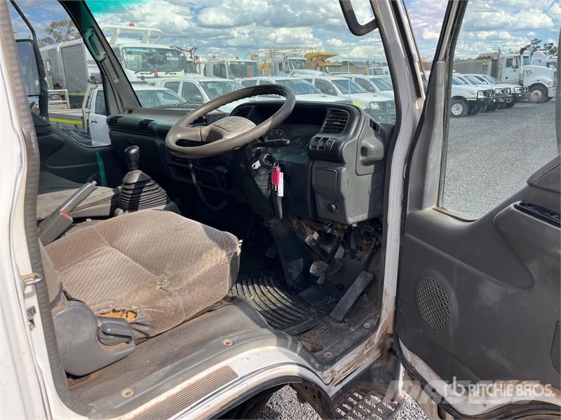 Isuzu NPR300 4x2 Service Truck Visuotinės / bendrosios paskirties automobiliai