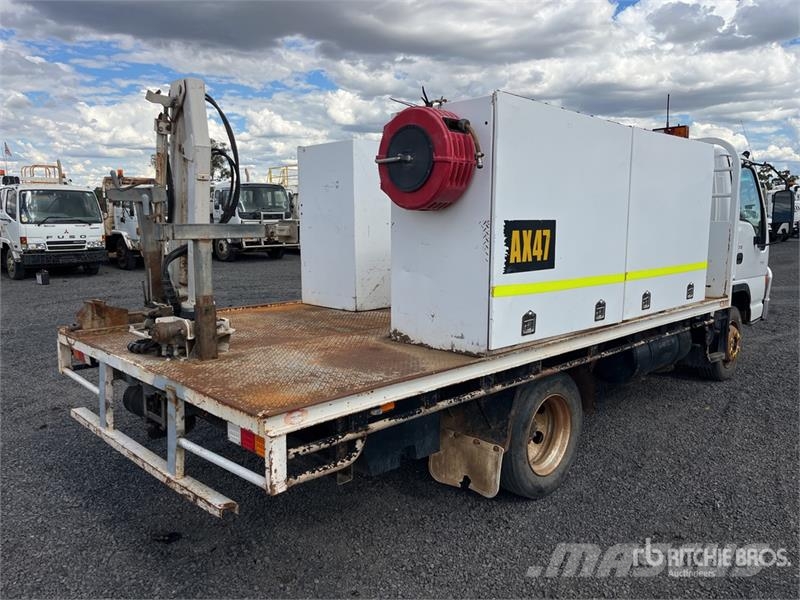 Isuzu NPR300 4x2 Service Truck Visuotinės / bendrosios paskirties automobiliai
