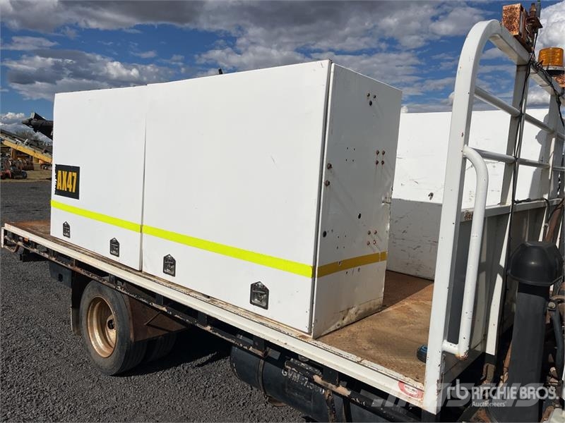 Isuzu NPR300 4x2 Service Truck Visuotinės / bendrosios paskirties automobiliai