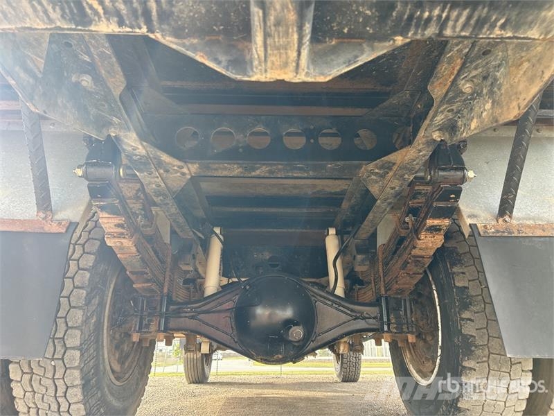 Isuzu NPS 300 5000 L 4x4 Water Truck Camiones cisterna
