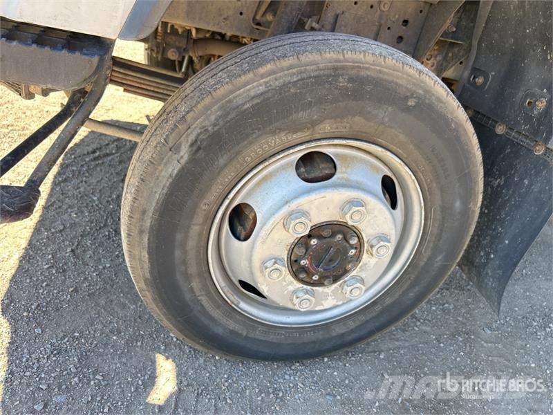 Isuzu NPS300 4x4 Service Truck Közúti karbantartó haszongépek