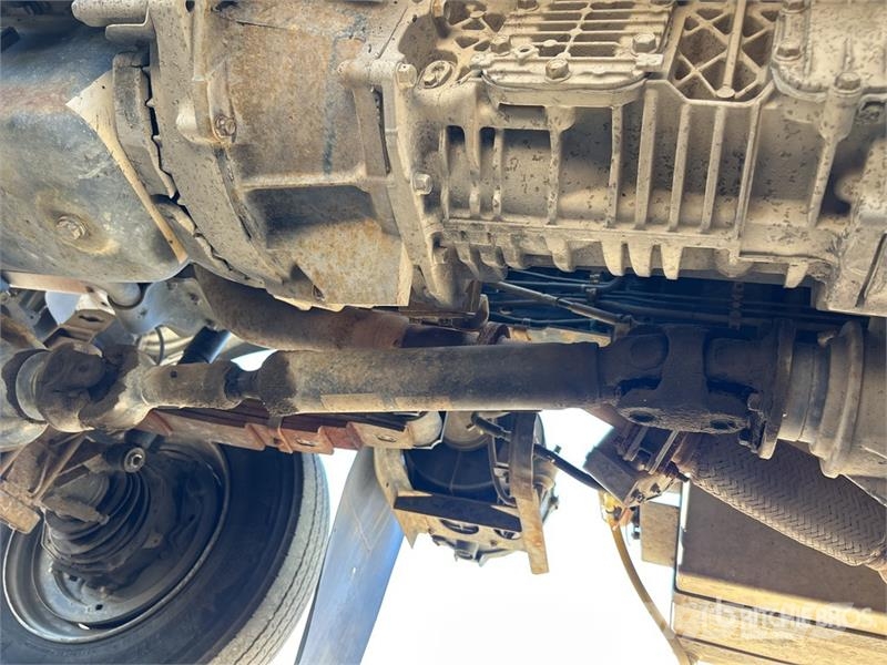 Isuzu NPS300 4x4 Service Truck Közúti karbantartó haszongépek