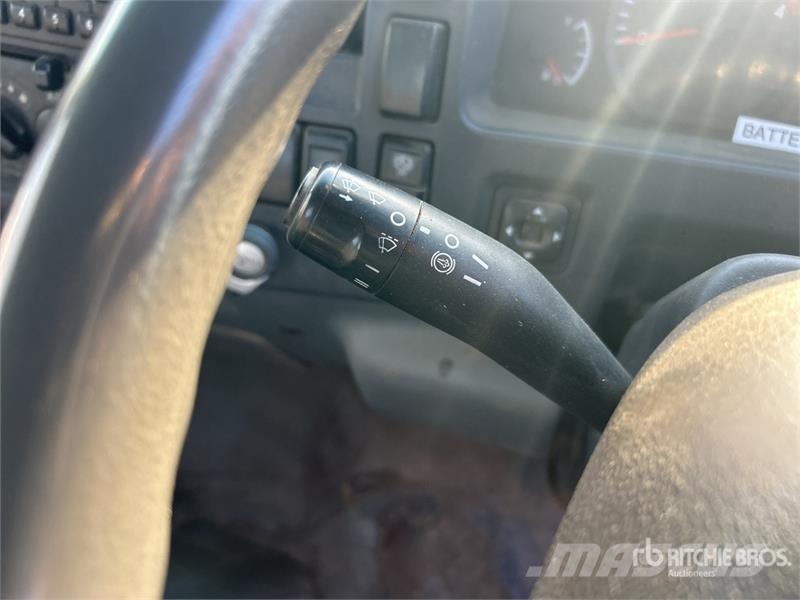 Isuzu NQR 450 4x2 Service Truck مركبات الأغراض العامة