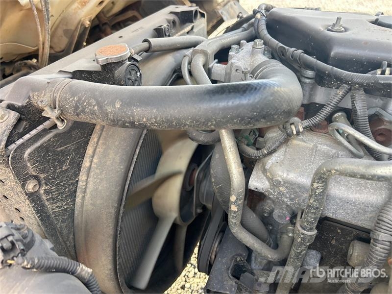 Isuzu NQR 450 4x2 Service Truck مركبات الأغراض العامة