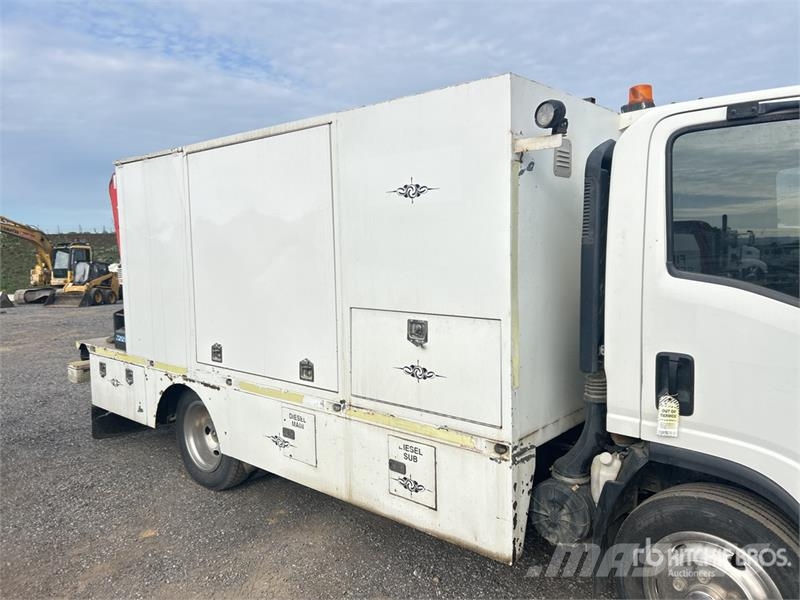Isuzu NQR 450 4x2 Service Truck (Inoperable) مركبات الأغراض العامة
