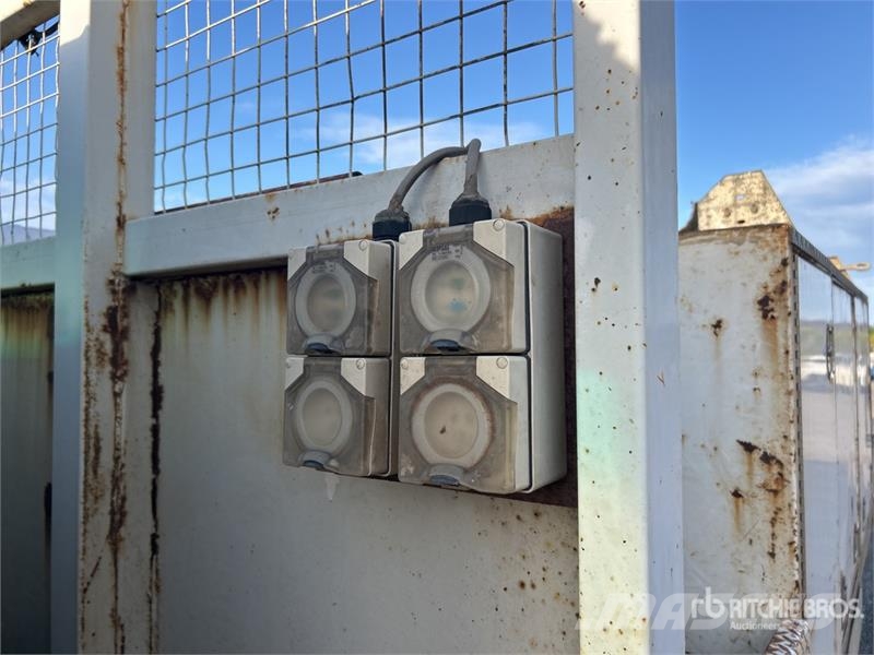 Isuzu NQR 450 4x2 Service Truck مركبات الأغراض العامة