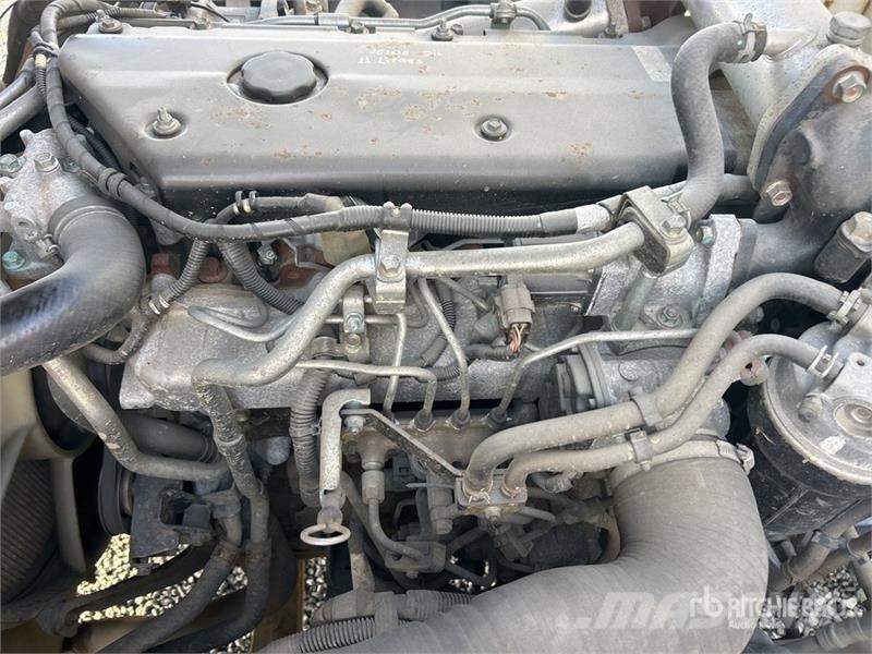 Isuzu NQR 450 4x2 Service Truck مركبات الأغراض العامة