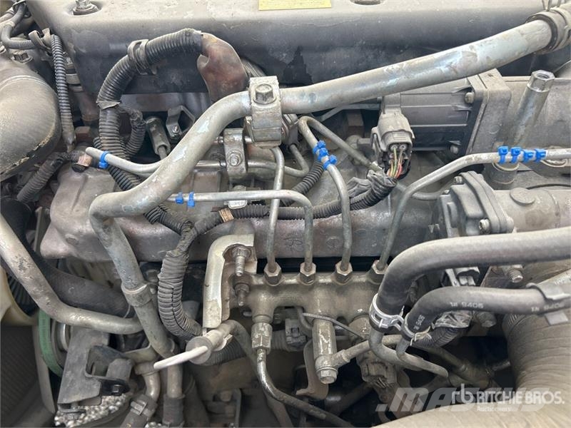 Isuzu NQR 450 4x2 Service Truck (Inoperable) مركبات الأغراض العامة