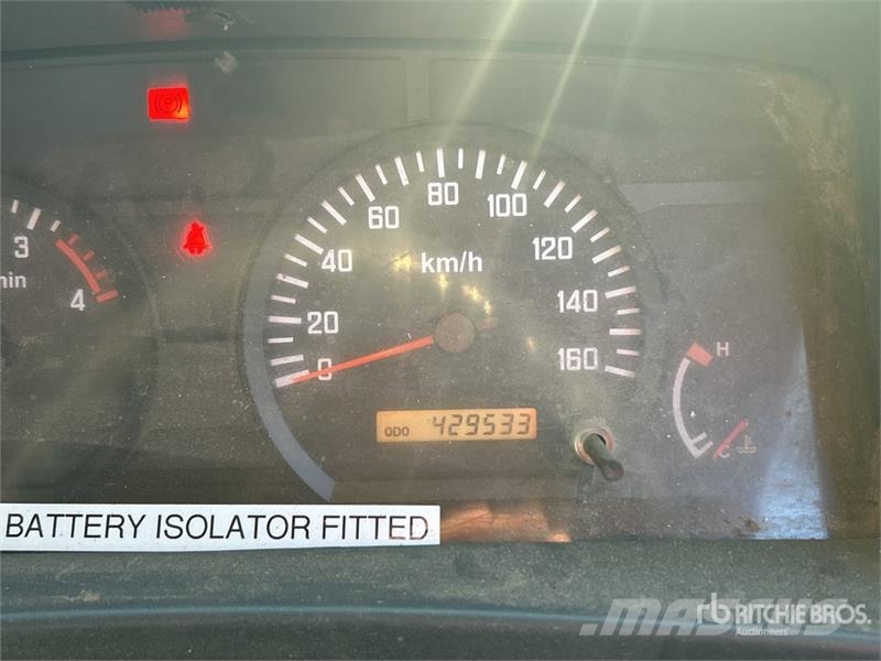 Isuzu NQR 450 4x2 Service Truck مركبات الأغراض العامة