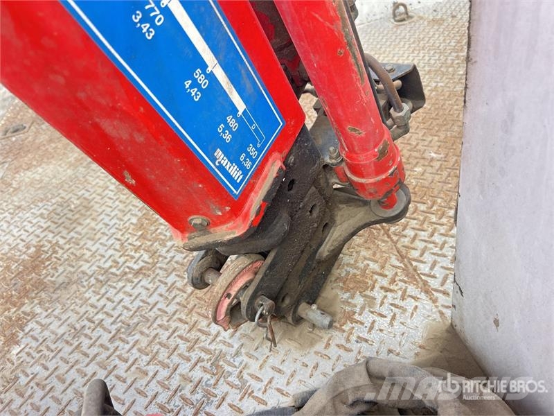 Isuzu NQR 450 4x2 Service Truck (Inoperable) مركبات الأغراض العامة