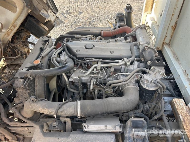 Isuzu NQR 450 4x2 Service Truck مركبات الأغراض العامة