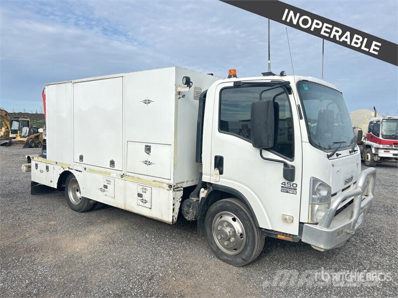 Isuzu NQR 450 4x2 Service Truck (Inoperable) مركبات الأغراض العامة