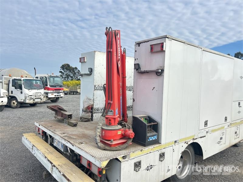 Isuzu NQR 450 4x2 Service Truck (Inoperable) مركبات الأغراض العامة