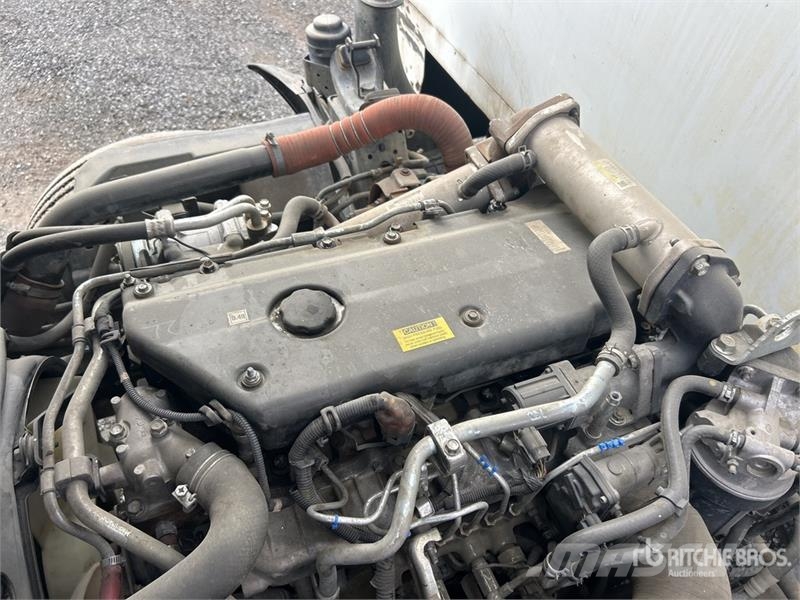 Isuzu NQR 450 4x2 Service Truck (Inoperable) مركبات الأغراض العامة