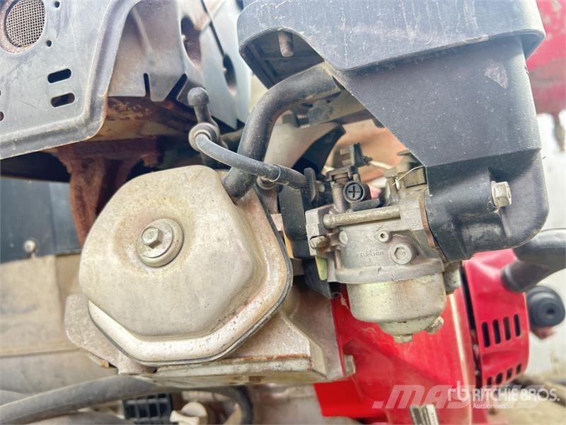 Isuzu NQR 450 4x2 Service Truck (Inoperable) مركبات الأغراض العامة