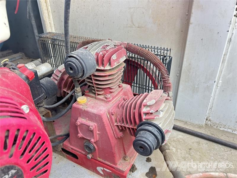 Isuzu NQR 450 4x2 Service Truck (Inoperable) مركبات الأغراض العامة