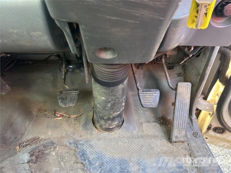 Isuzu NQR 450 4x2 Service Truck مركبات الأغراض العامة