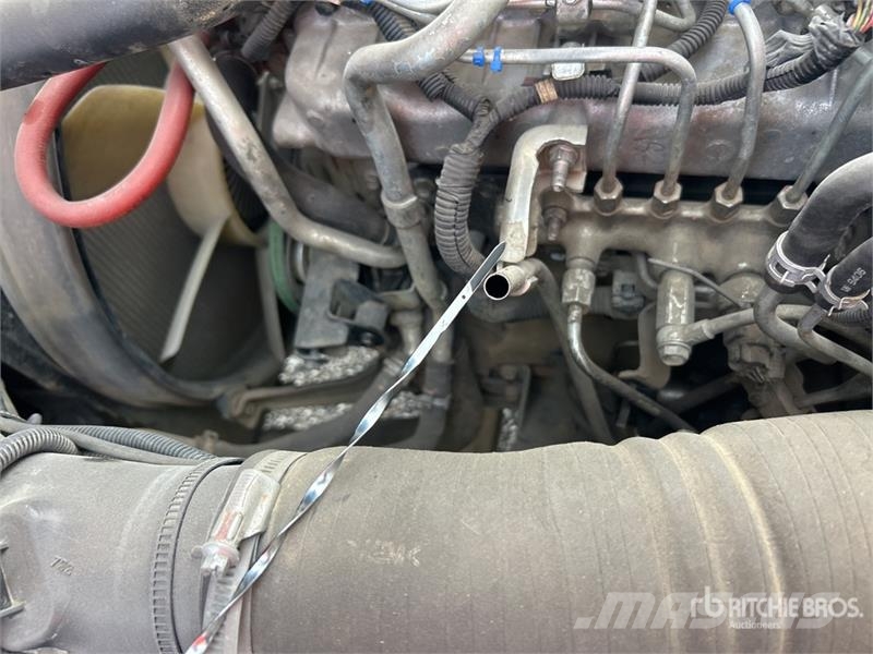 Isuzu NQR 450 4x2 Service Truck (Inoperable) مركبات الأغراض العامة