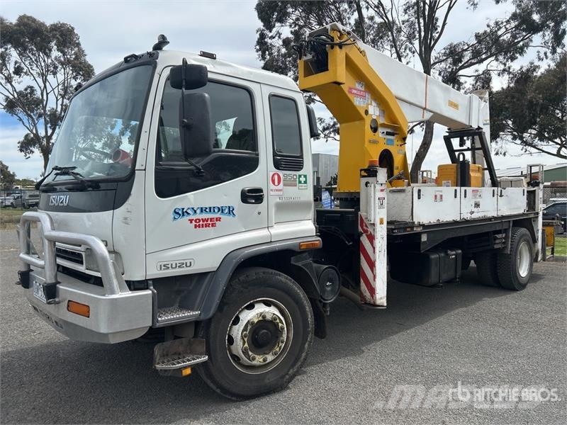 Isuzu Redmond Gary TF16M 16 m on Isuzu FVD950 4x2 Bucke LKW-Arbeitsbühnen