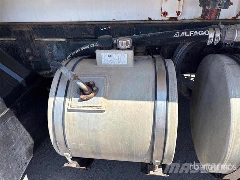 Iveco 12500 L 6x4 Water Truck 급수차