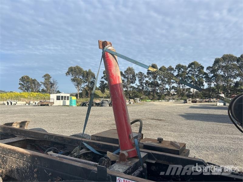 Iveco ACCO 2350G 6x4 T/A Dump Truck 덤프 트럭