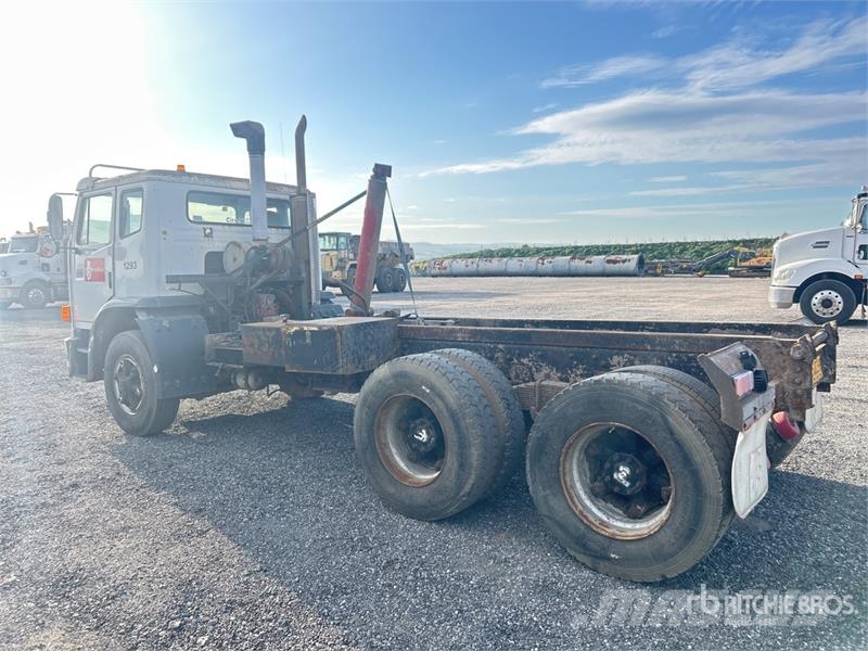 Iveco ACCO 2350G 6x4 T/A Dump Truck 덤프 트럭